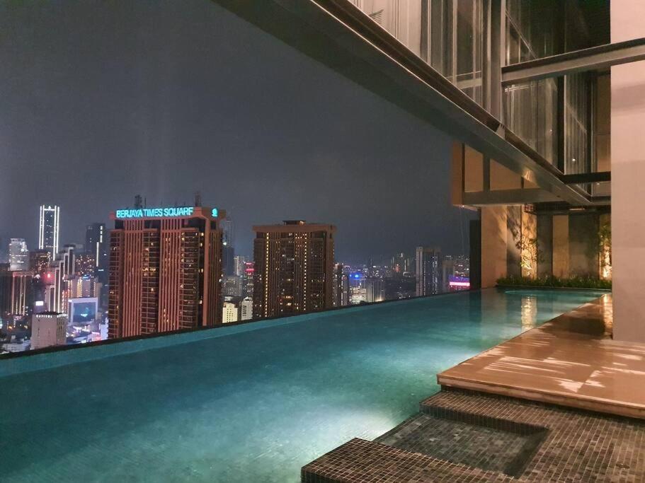 Apartamento Infinity Pool/ Lucentia Bbcc, Near Lalaport, Pnb118, Klcc Kuala Lumpur Exterior foto