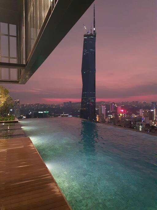 Apartamento Infinity Pool/ Lucentia Bbcc, Near Lalaport, Pnb118, Klcc Kuala Lumpur Exterior foto
